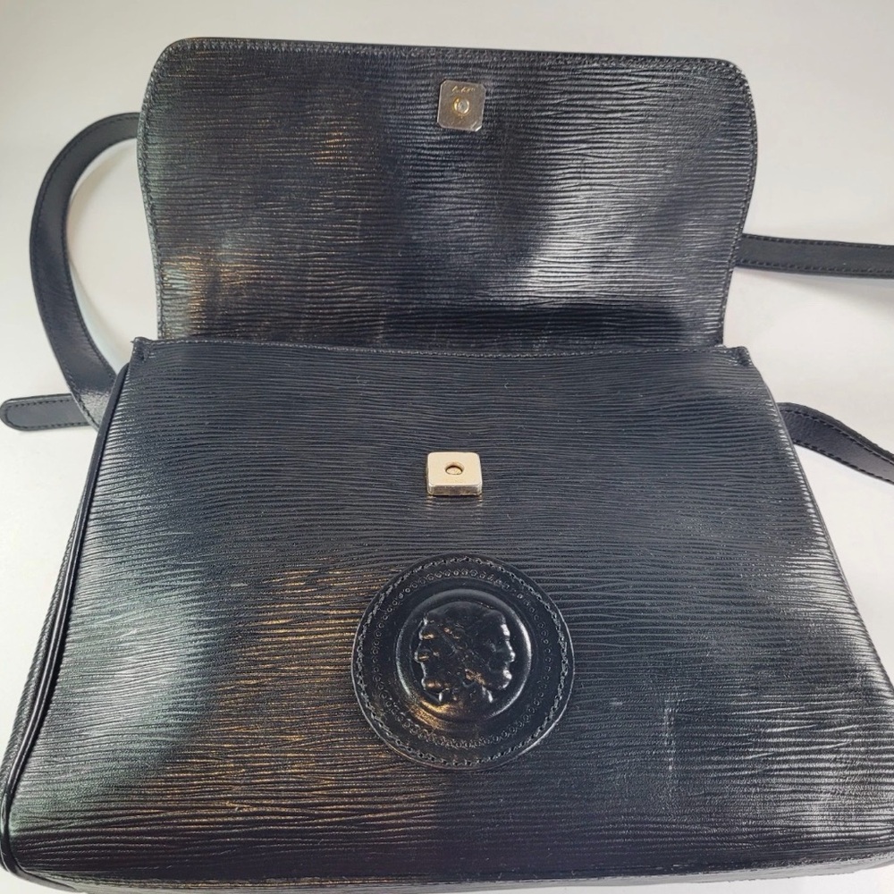 💯💯Rare Vintage Fendi Black Textured Leather Crossbody Bag - Picture 11 of 12